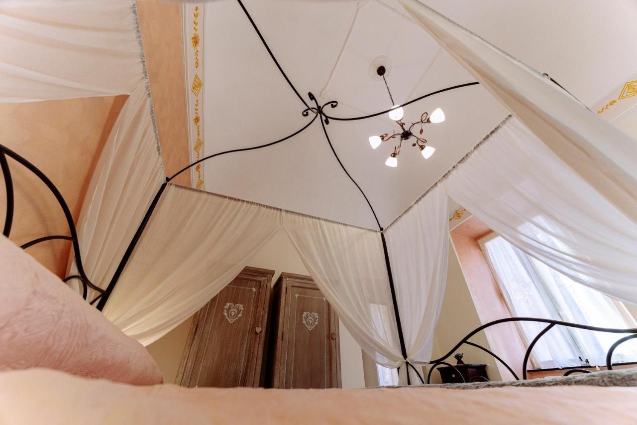 Come Nelle Favole The Classic B&B Toirano Exteriör bild