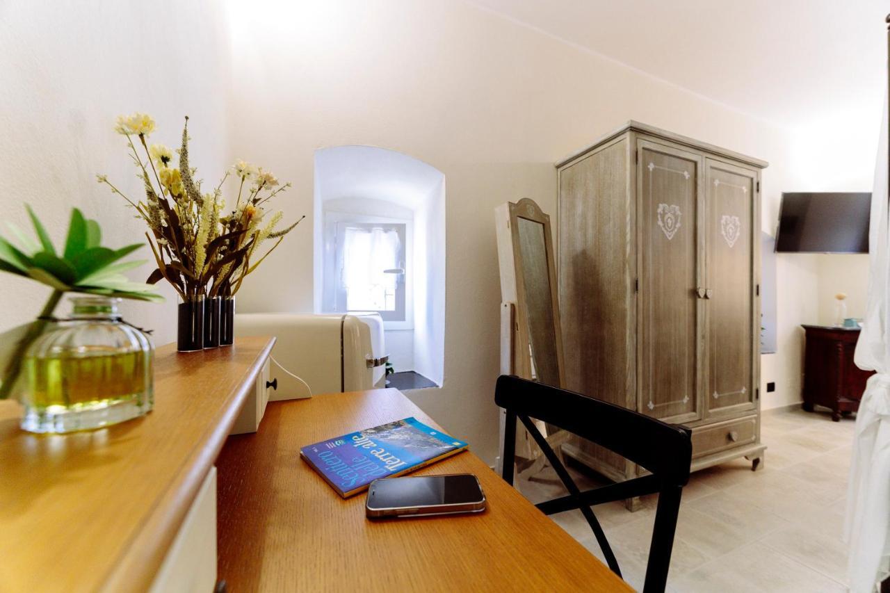 Come Nelle Favole The Classic B&B Toirano Exteriör bild