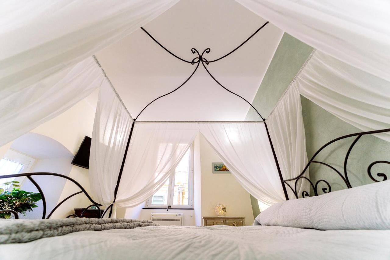 Come Nelle Favole The Classic B&B Toirano Exteriör bild